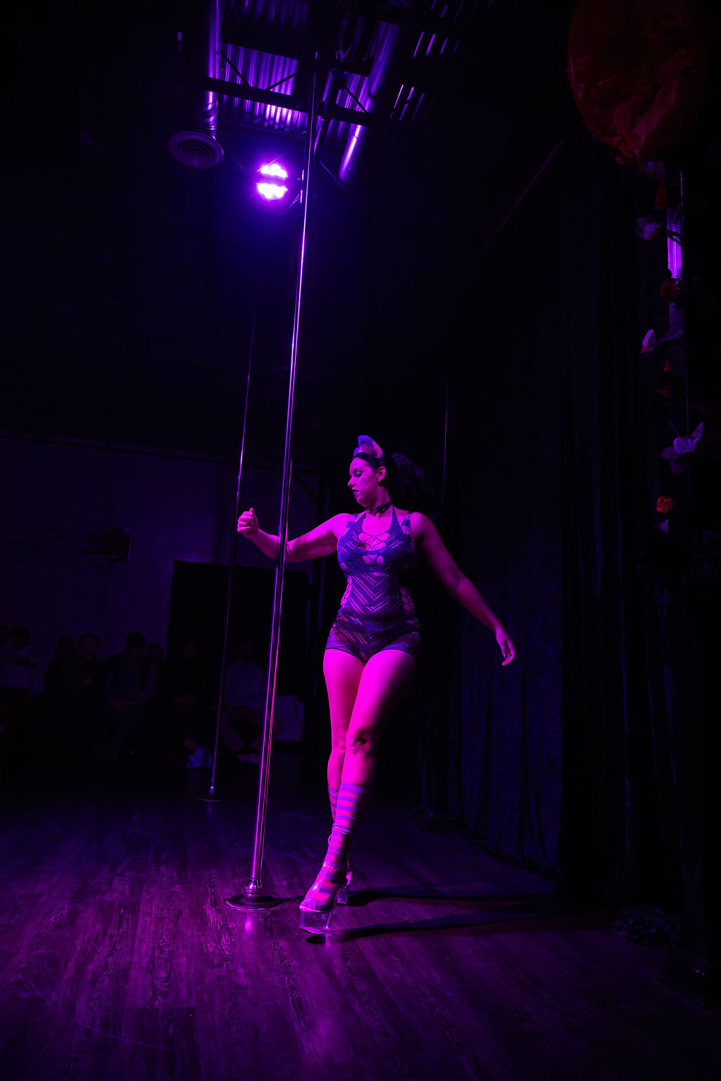 Pole dance in heels at Luna Aerial Dance Frederick Maryland · Erin White Photography